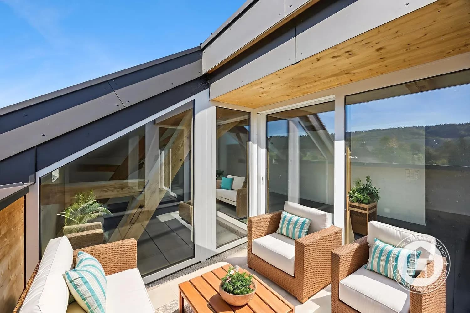 Exklusive 5.5-Zimmer-Dach-Maisonette mit Charme