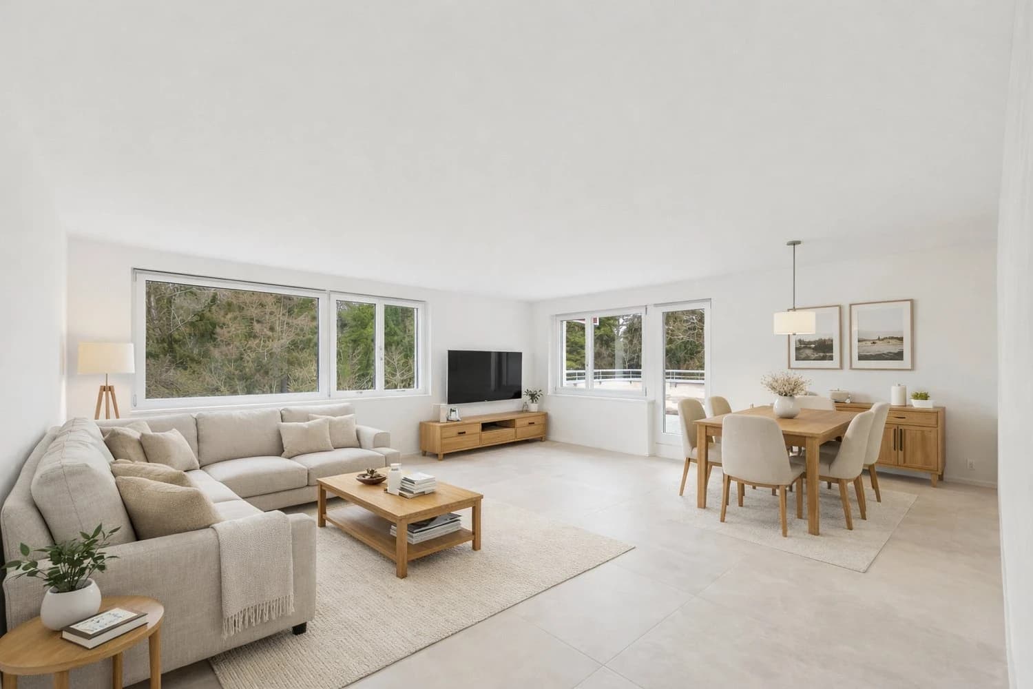 Frisch renovierte 4.5-Zimmer-Attikawohnung mit Traumterrasse & Weitblick ins Grüne