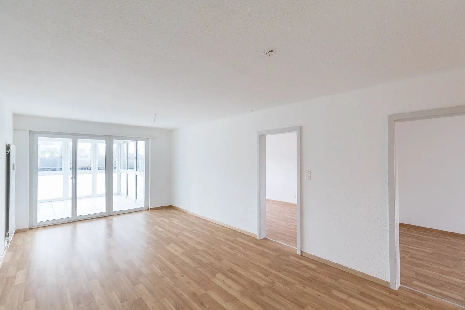Gemütliche Wohnung mit Wintergarten und Balkon