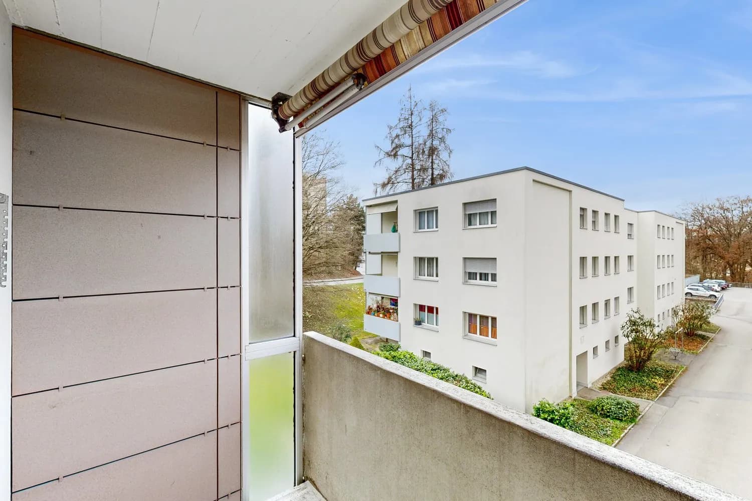 Helle Wohnung mit toller Aussicht über Schaffhausen