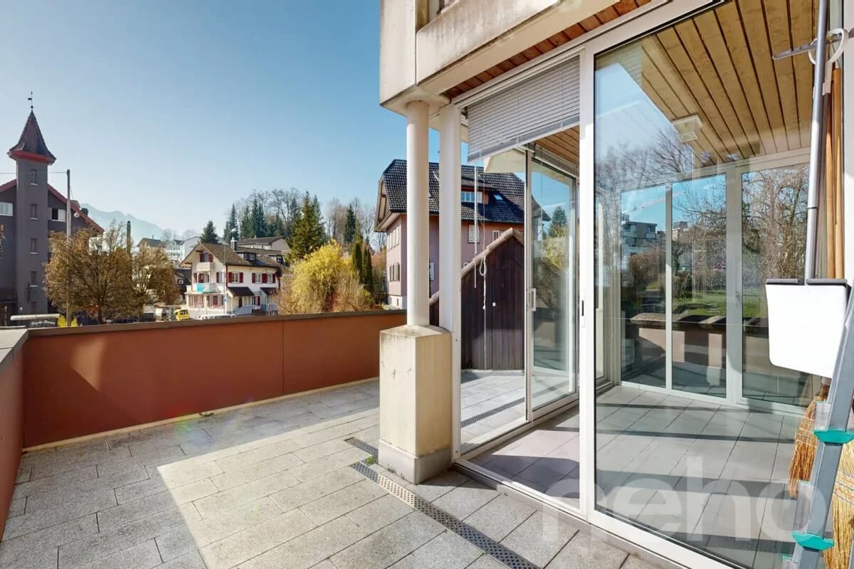 4.5-Zimmerwohnung mit Wintergarten und grosser Terrasse