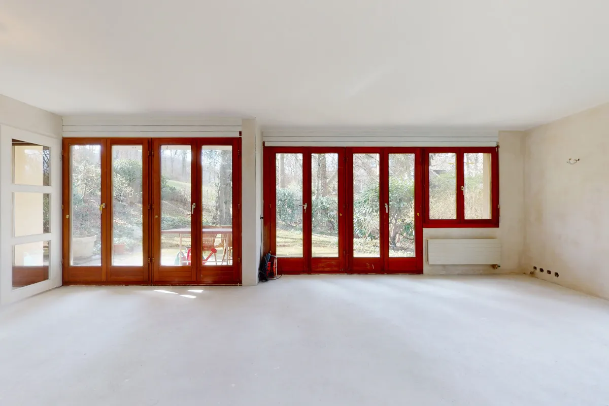 Grosszügige 6.5-Zimmer Maisonettewohnung mit grossem Garten