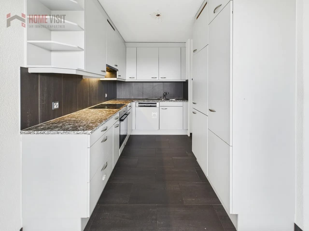 Helle 3.5-Zi.-Wohnung mit Lift und Garage - ideal für jedes Alter