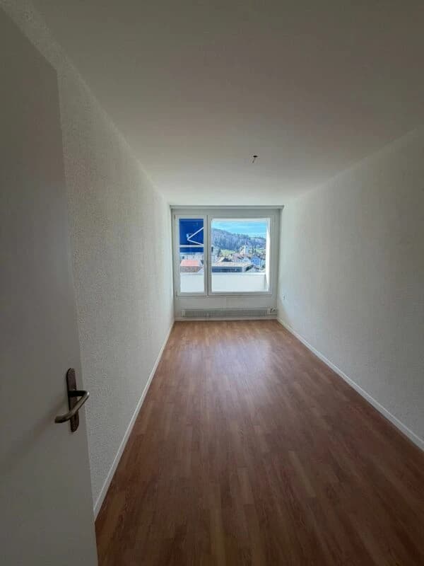 4,5 ZWG Wohnung Wohnung mit atemberaubender Aussicht ab sofort zu vermieten!