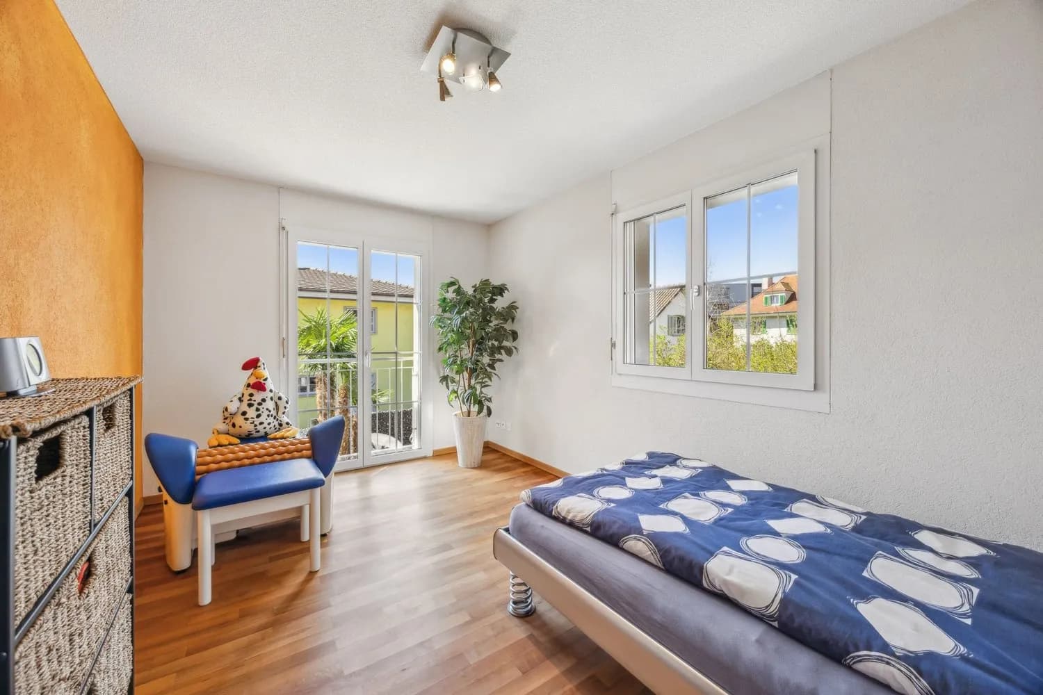 Gepflegtes Einfamilienhaus in Suhr  ruhige Wohnlage, modernes Ambiente und durchdachte Architektur