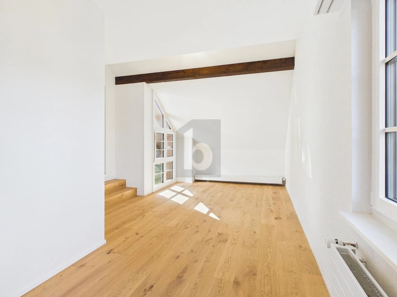 HOCHWERTIGER INNENAUSBAU - ERSTBEZUG!