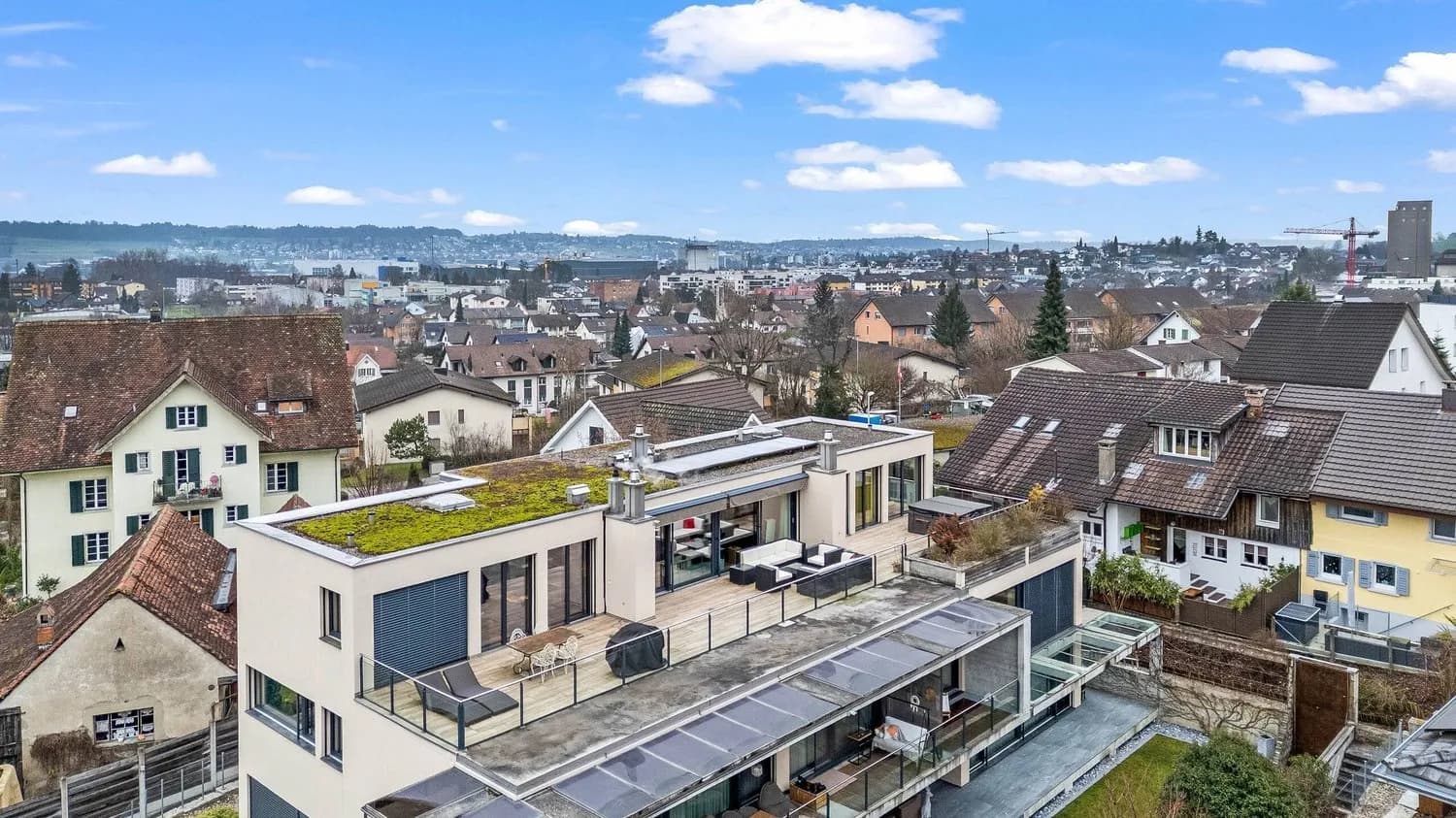 TERRASSEN- UND  AUSSICHTS- SPEKTAKEL IN  VILLMERGEN