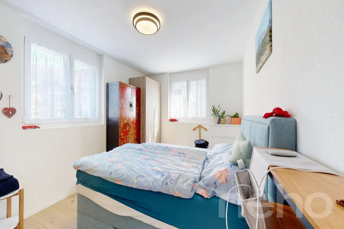 Neuwertige 4.5-Zimmer-Wohnung mit Südwestbalkon