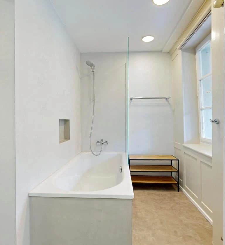 Gschichtsträchtigi Muure mit modernem Inneläbe ir Burgdorfer Autstadt