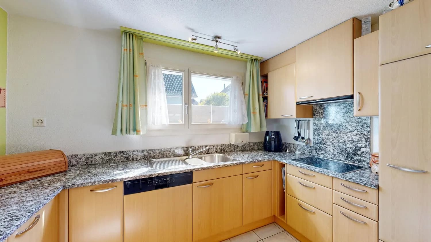 5 ½ Zimmer-Doppeleinfamilienhaus, 4912 Aarwangen