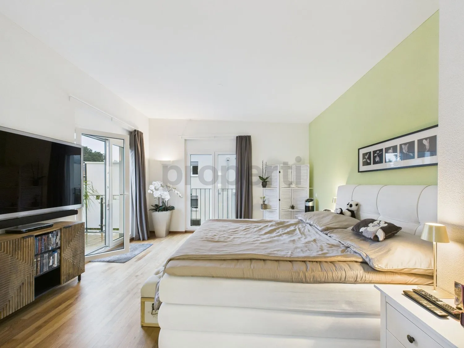 Exklusives Einfamilienhaus in Dürnten -  mit Sauna und Jacuzzi