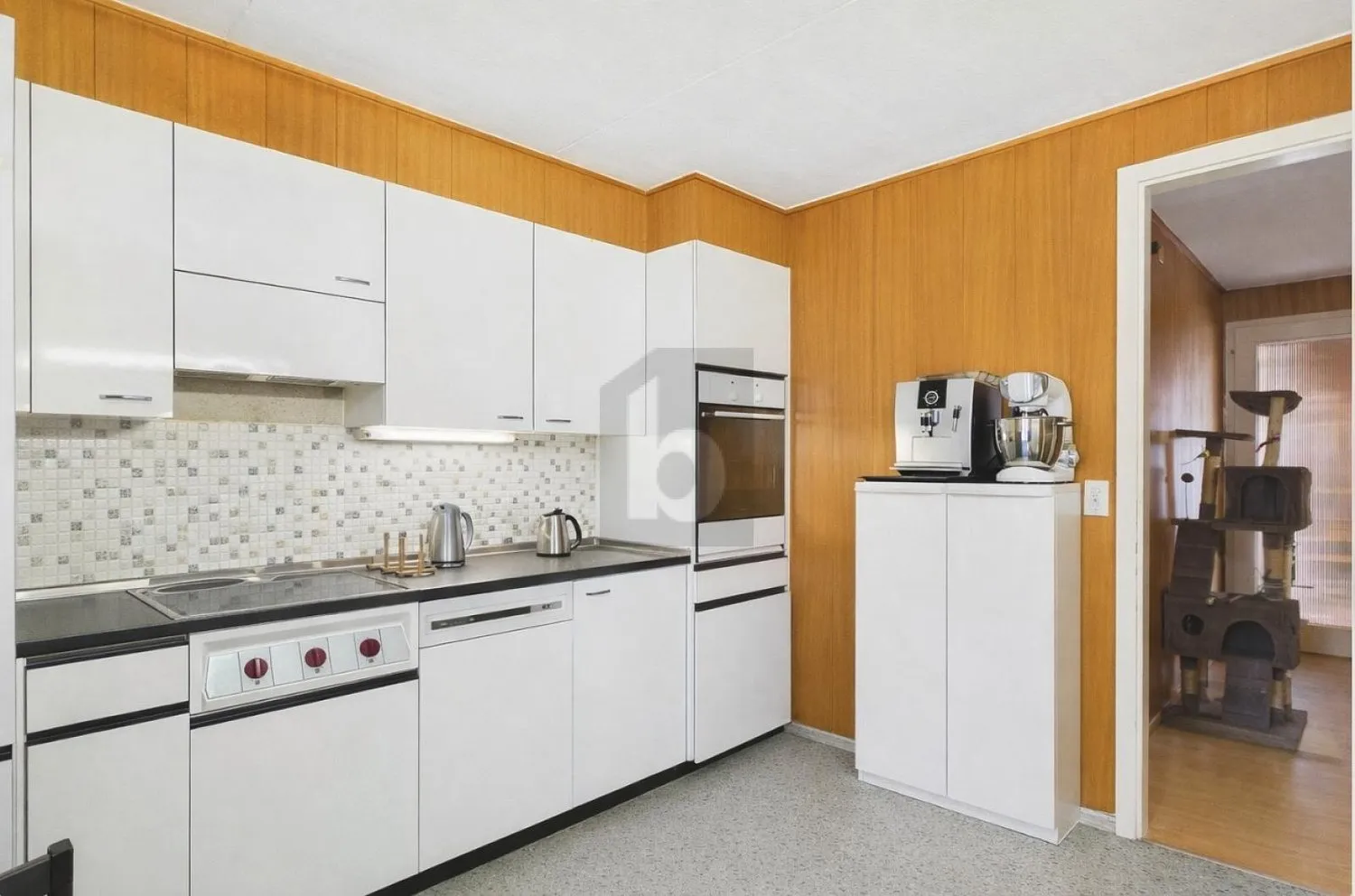 ATTRAKTIVES RENDITEOBJEKT MIT GARAGEN