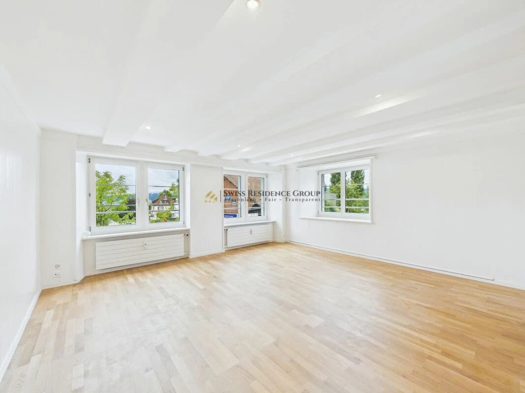 Charmante Doppelhaushälfte zur Miete in Küsnacht am Zürichsee