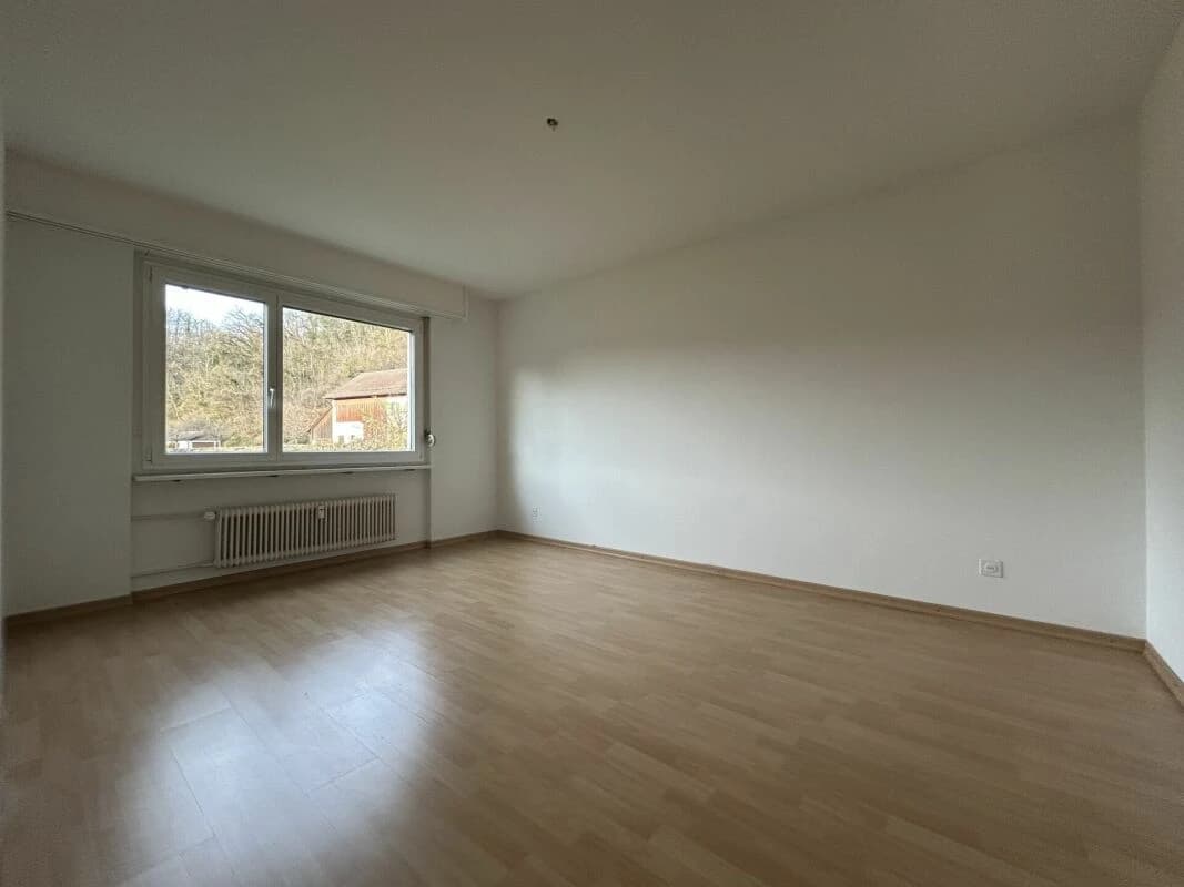 Ueken / 3.5 Zimmer Wohnung 1. OG rechts
