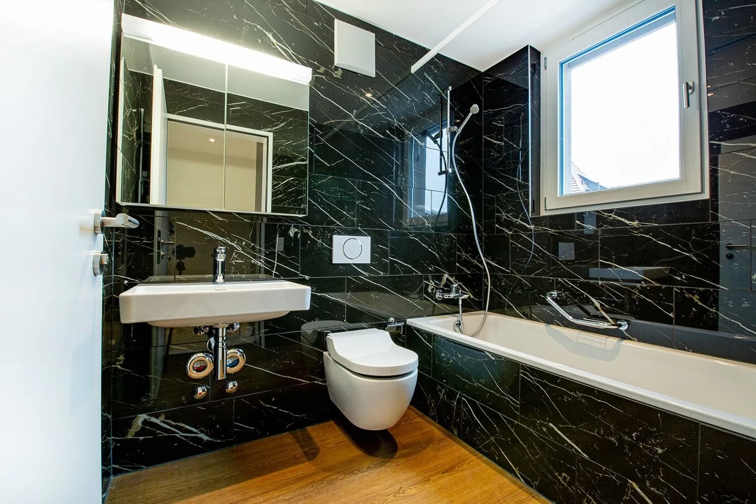 Moderne Wohnung nähe Riehen Grenze