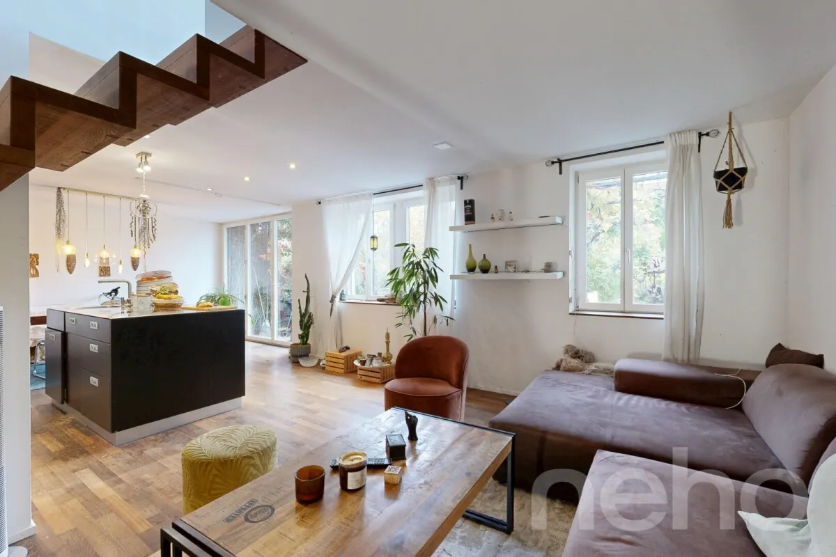 Haus mit zwei Lofts & sep. Parzelle direkt nebenan