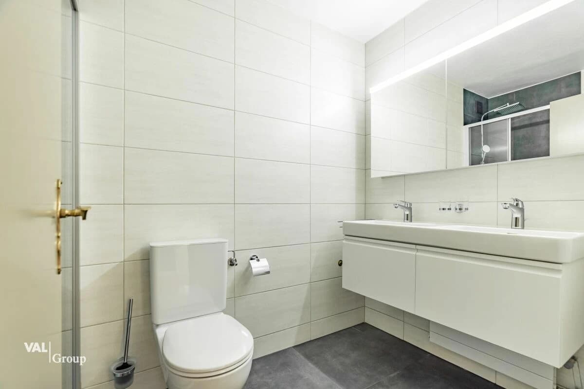 Lichtdurchflutete Wohnung mit Talsicht in familienfreundlichem Quartier