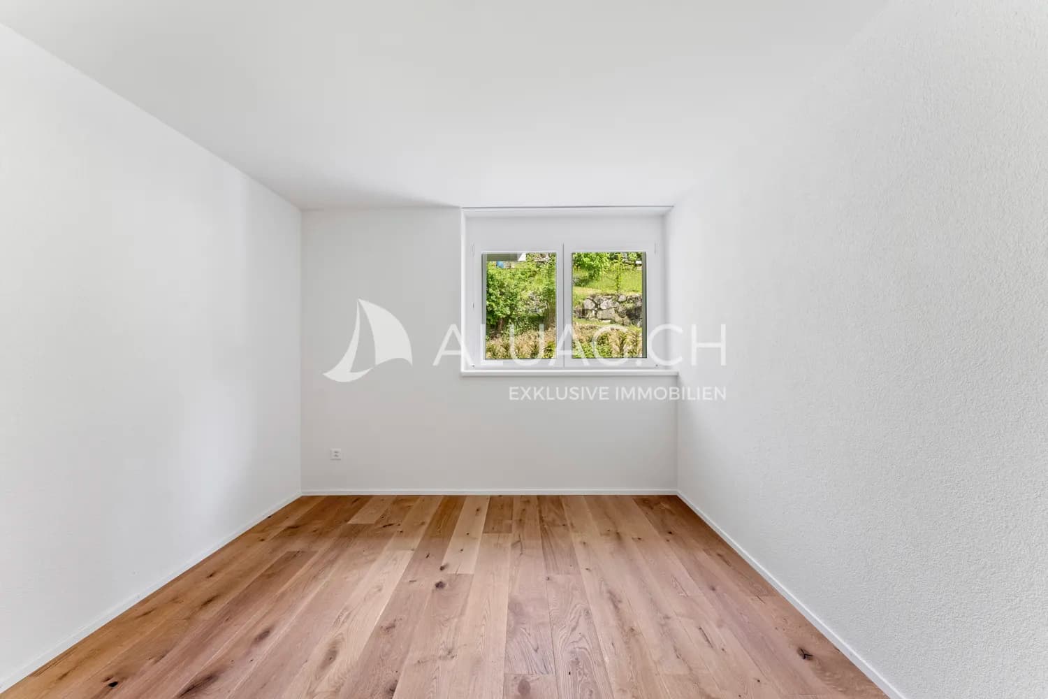 NEUBAUTRAUM 4.5 ZIMMER IM HERZEN DER NATUR