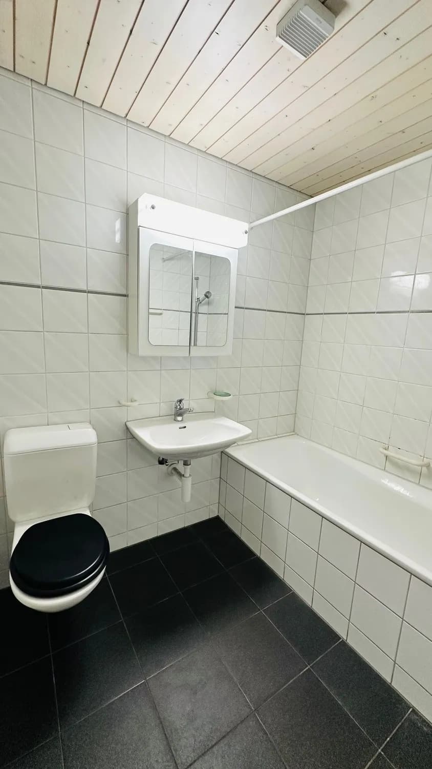 Helle 3.5-Zimmer-Wohnung im 1. Obergeschoss an zentraler Lage in Grenchen