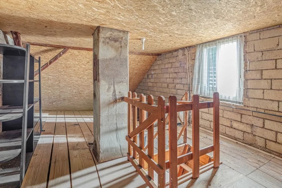 EINFAMILIENHAUS MIT POTENZIAL