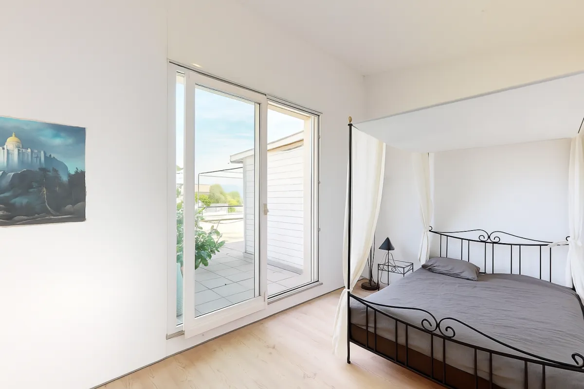 Wohn- und Geschäftshaus: Charmantes Zuhause mit Panoramablick über den Sempachersee