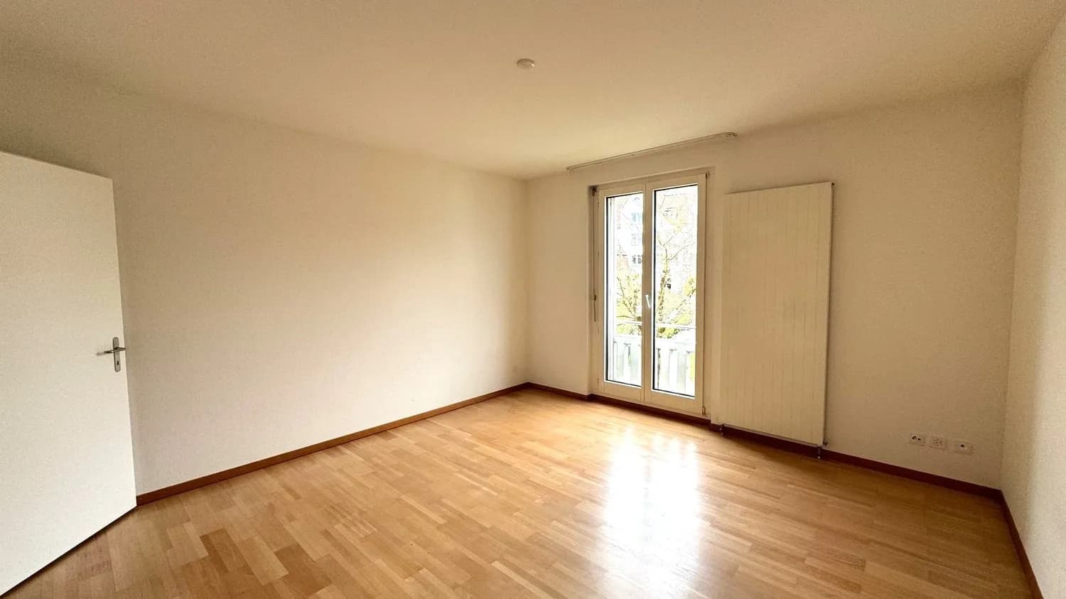 Grosszügige und helle Wohnung