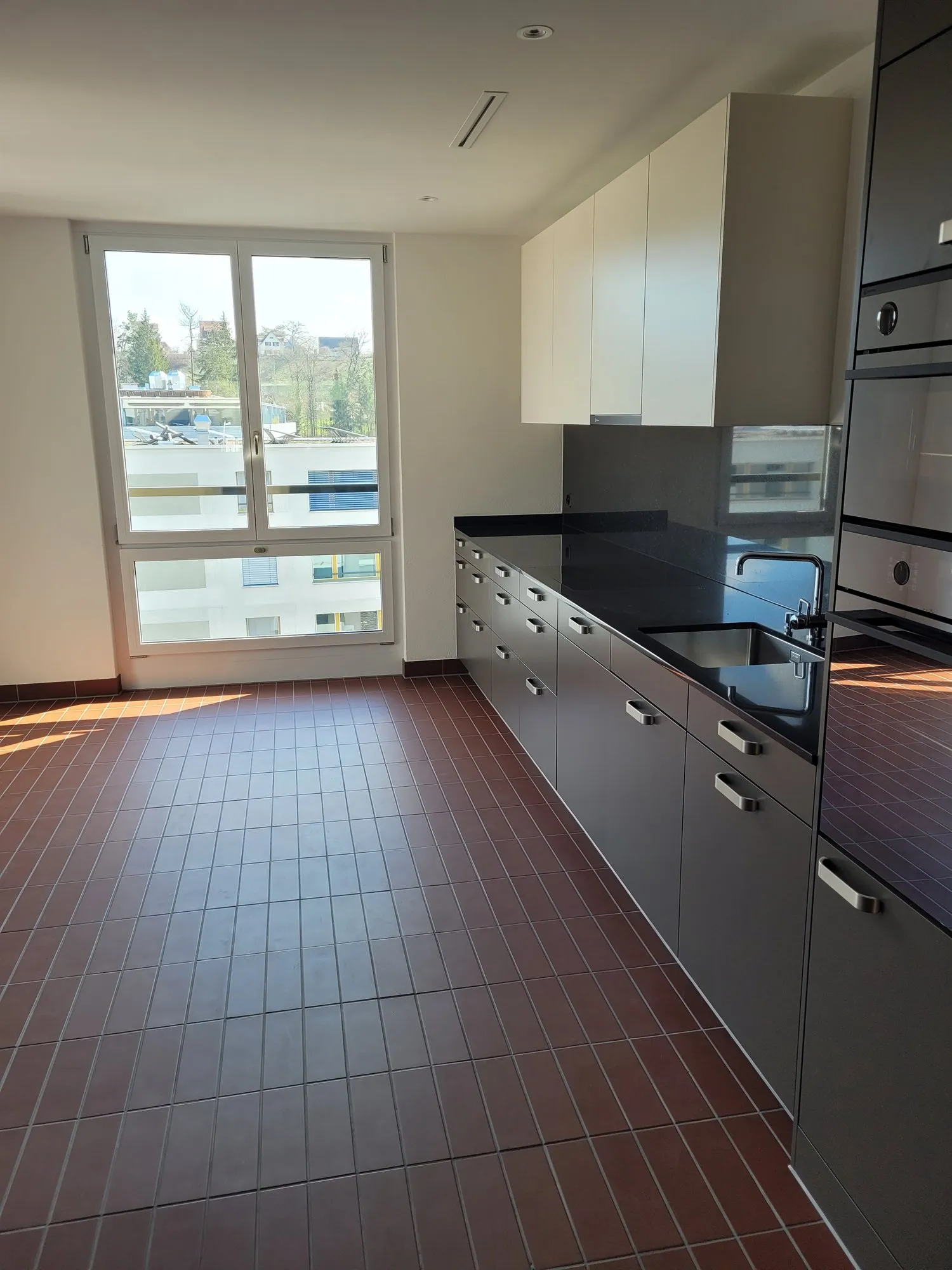 Top moderne Wonung an der Sihl