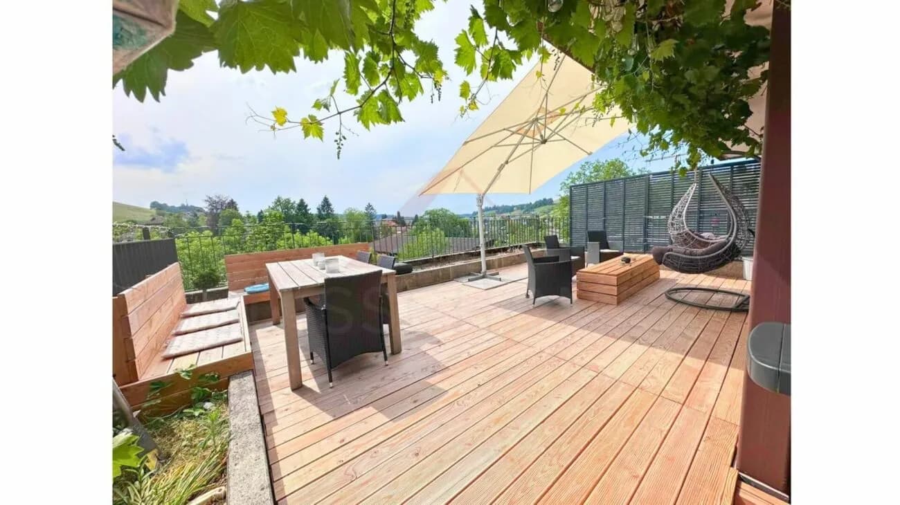 Komplett renovierte 5.5-Zimmer-Wohnung mit 126 m² Wohnfläche und 74 m² Balkon-/Terrassenfläche in Huttwil