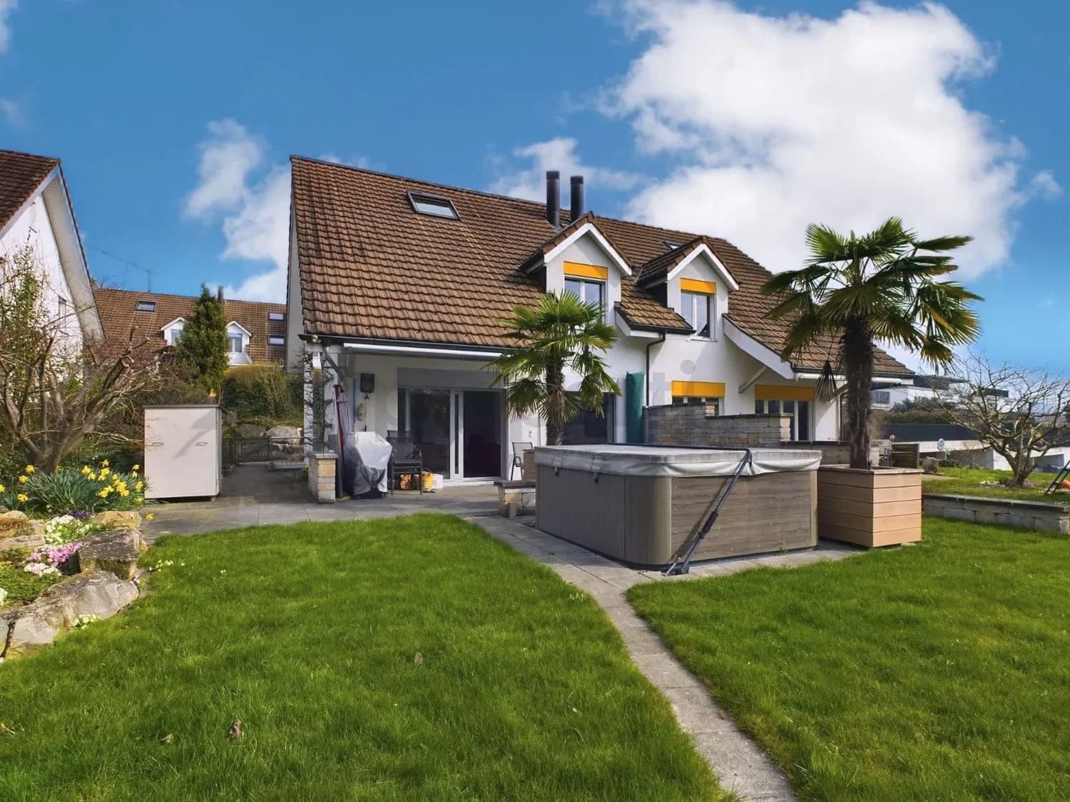 Charmantes 5.5-Zimmer.Reihenhaus mit idyllischem Flair in Endingen