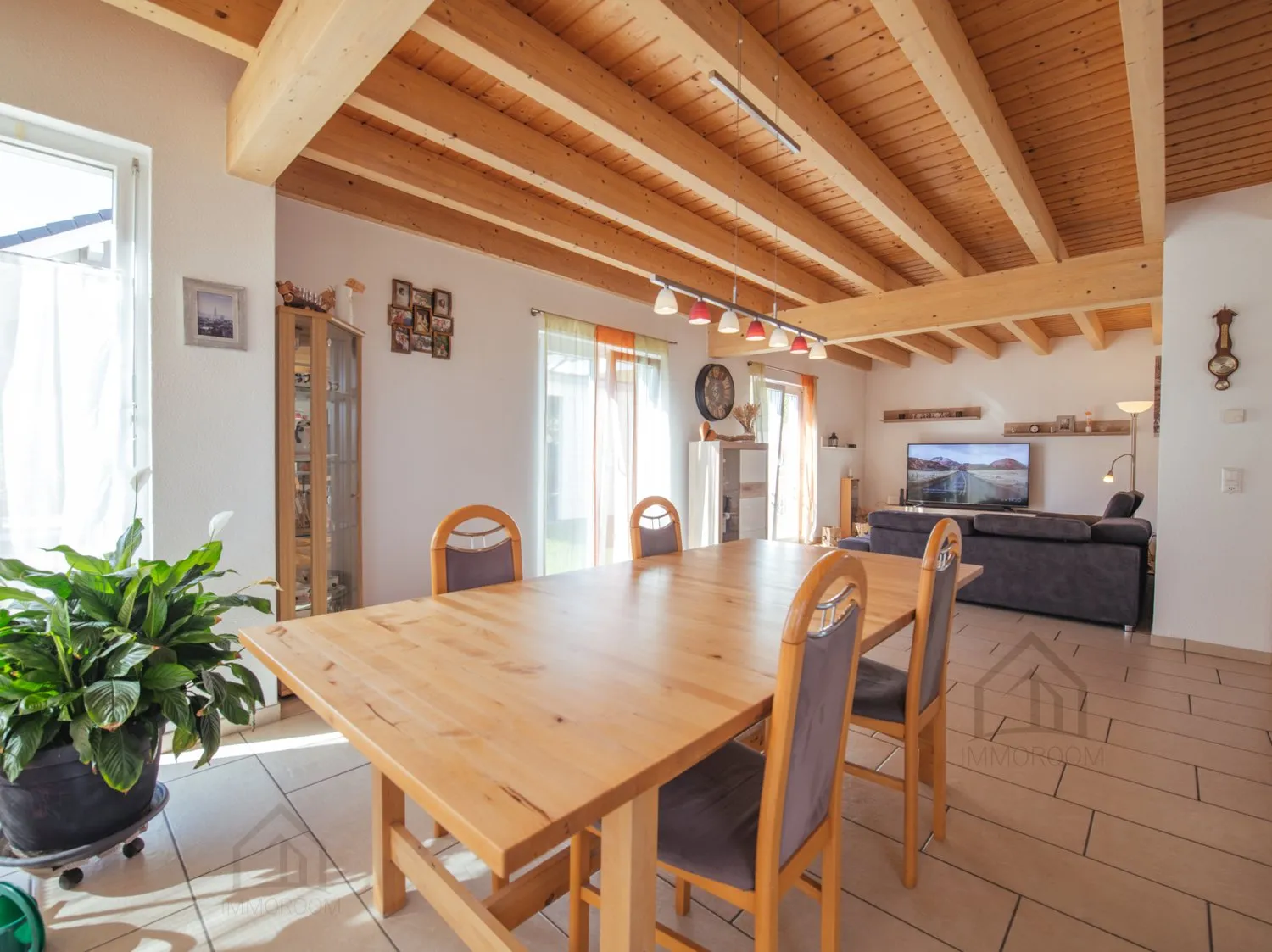 Familienidylle in ruhigem Einfamilienhaus-Quartier