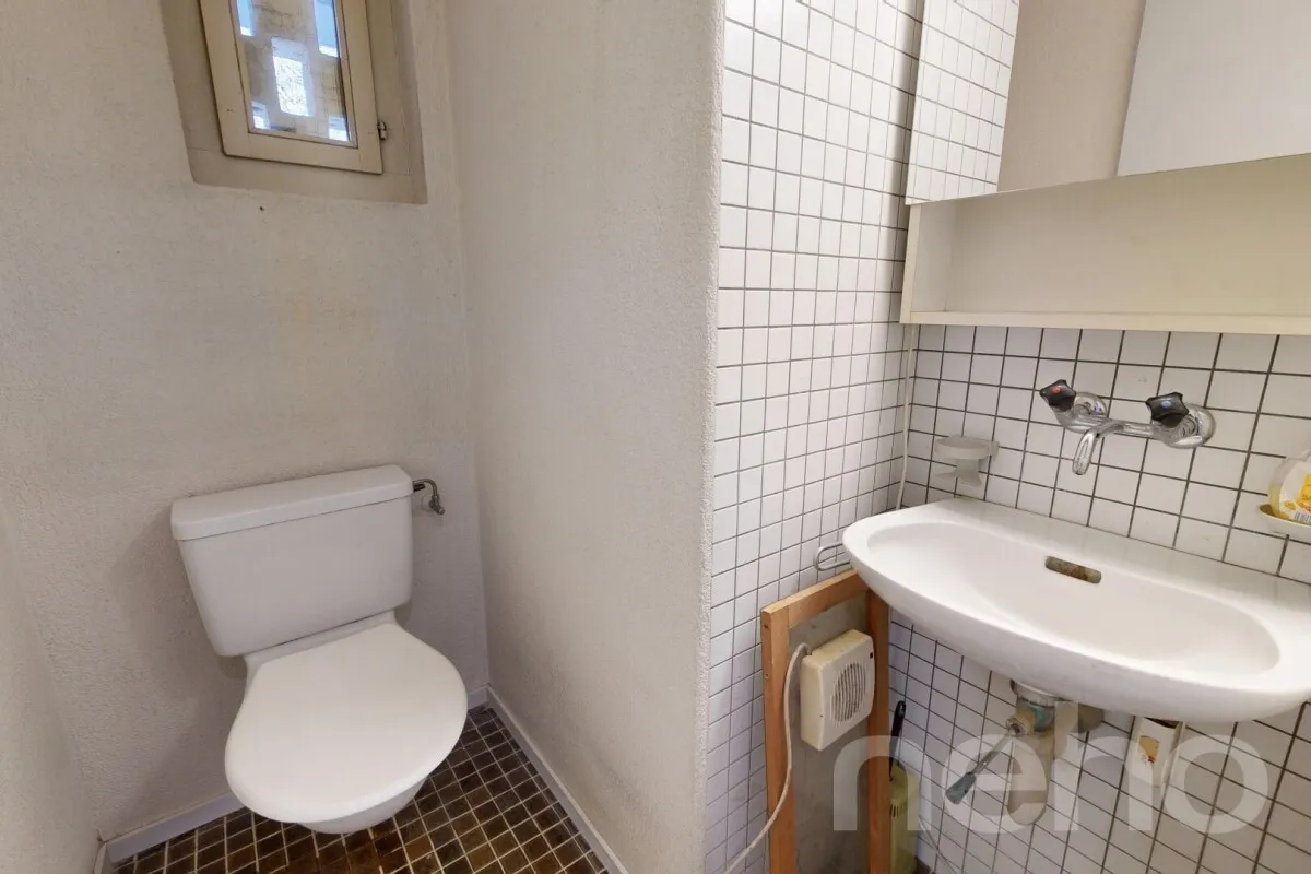 Reihenmittelhaus am Bielersee mit Seewiese zur Mitbenutzung