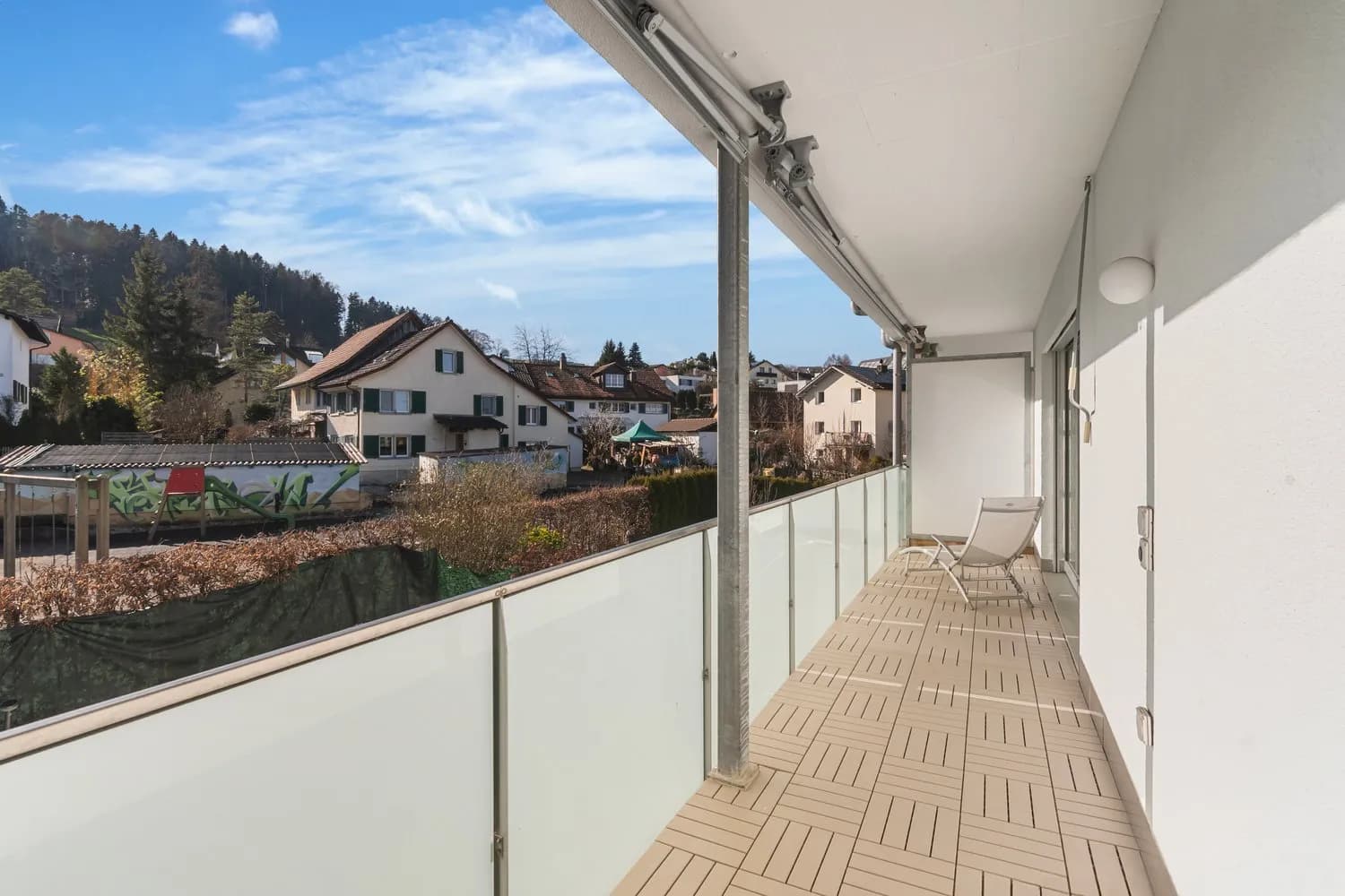 Stilvolle 2,5-Zimmer-Wohnung – im Preis inkl. Parkplatz, Hobbyraum und grossem Kellerabteil