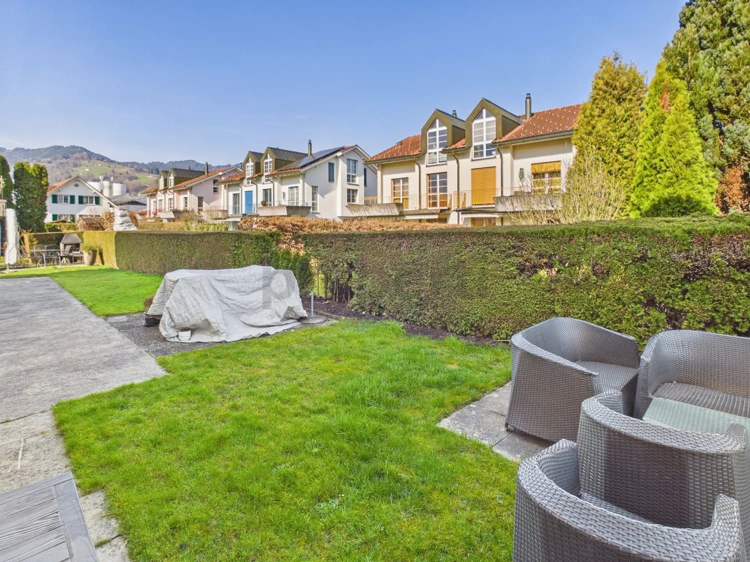 Helles 4.5-Zimmer-Reihenhaus mit Balkon, Altstätten SG