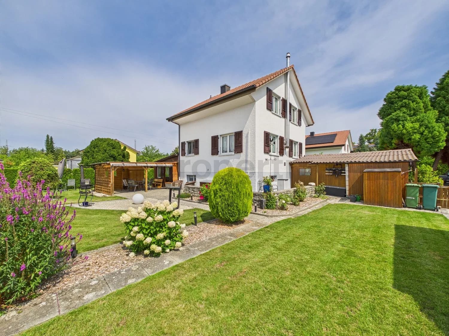 Charmantes 4.5-Zimmer Einfamilienhaus mit grossem Garten in Lyss