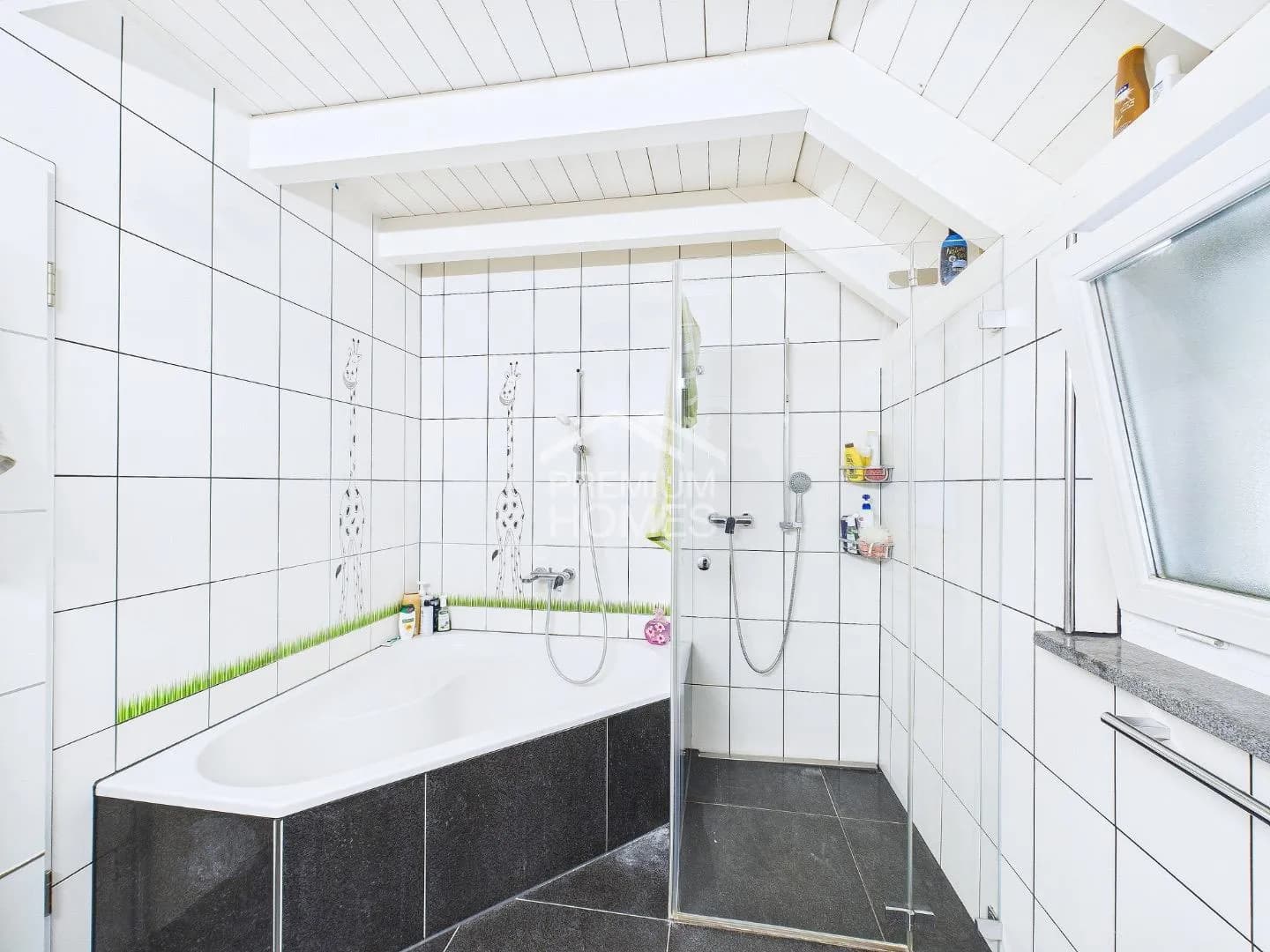 IHRE FAMILIE VERDIENT DAS BESTE