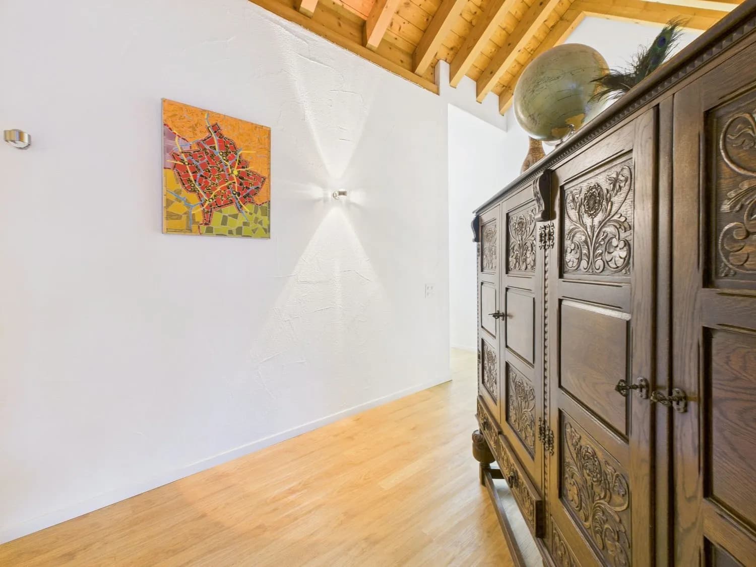 Grosszuegige 5.5-Zimmer Maisonette-Wohnung mit Seesicht in Freienbach