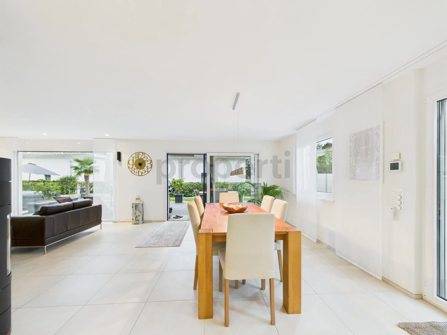 Exklusives Einfamilienhaus in Dürnten -  mit Sauna und Jacuzzi