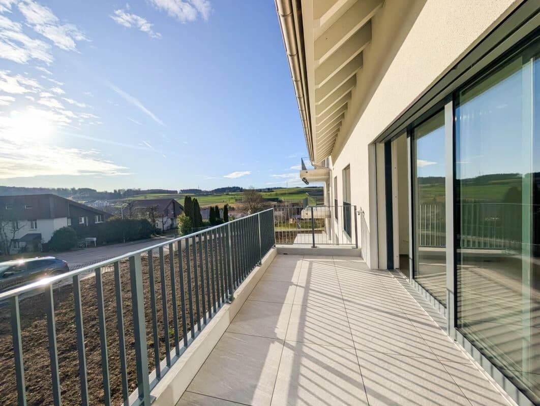 4.5-Zimmer-Wohnung im OG mit zwei Balkonen