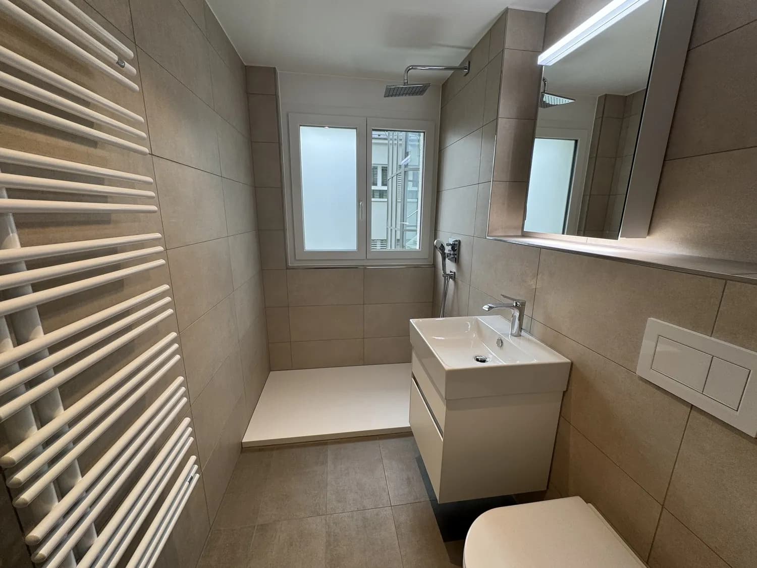 Frisch renovierte und helle Wohnung