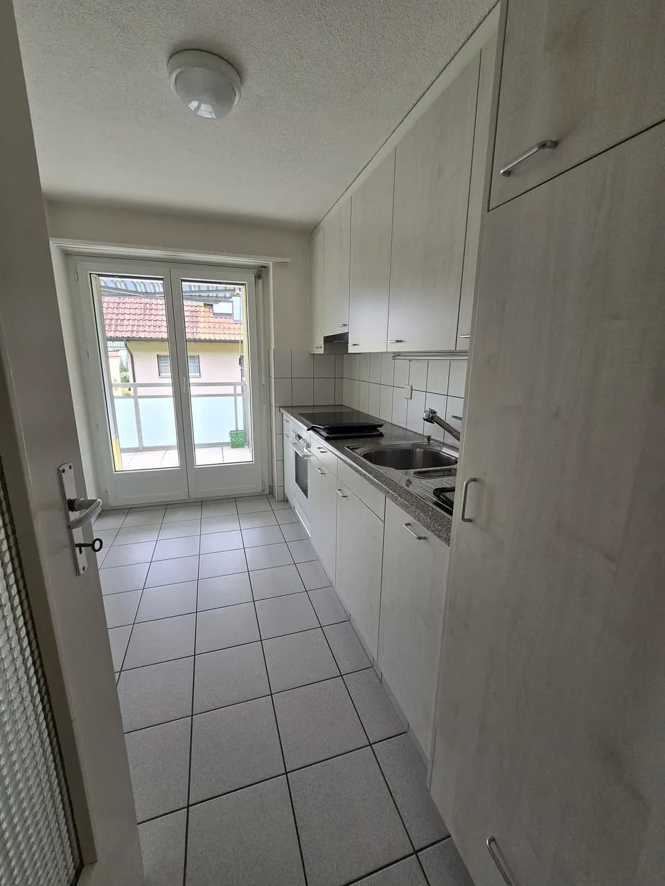 hell - praktisch - zentral