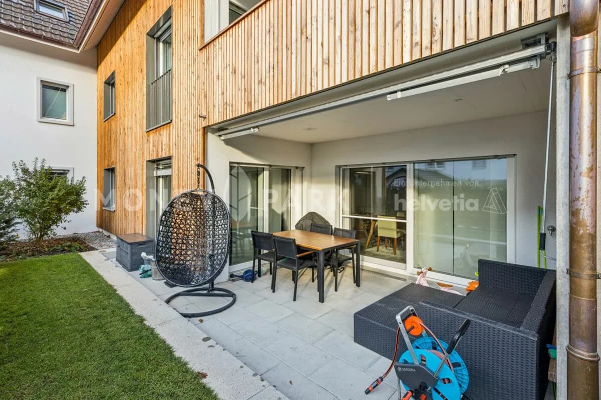 Moderne 4.5-Zimmer-Wohnung im Erdgeschoss