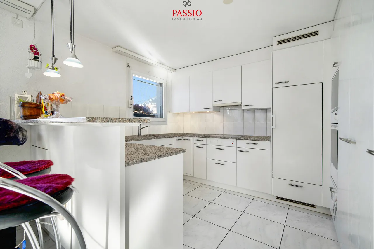 Grosse 5.5-Zimmer Duplexwohnung mit Lift an bester Lage