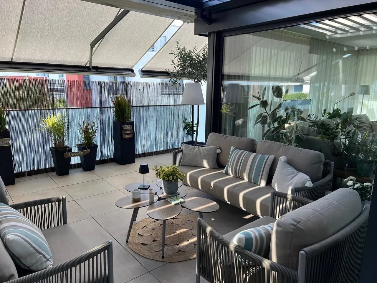 Attraktive, moderne und einzigartige Attikawohnung mit Aussicht