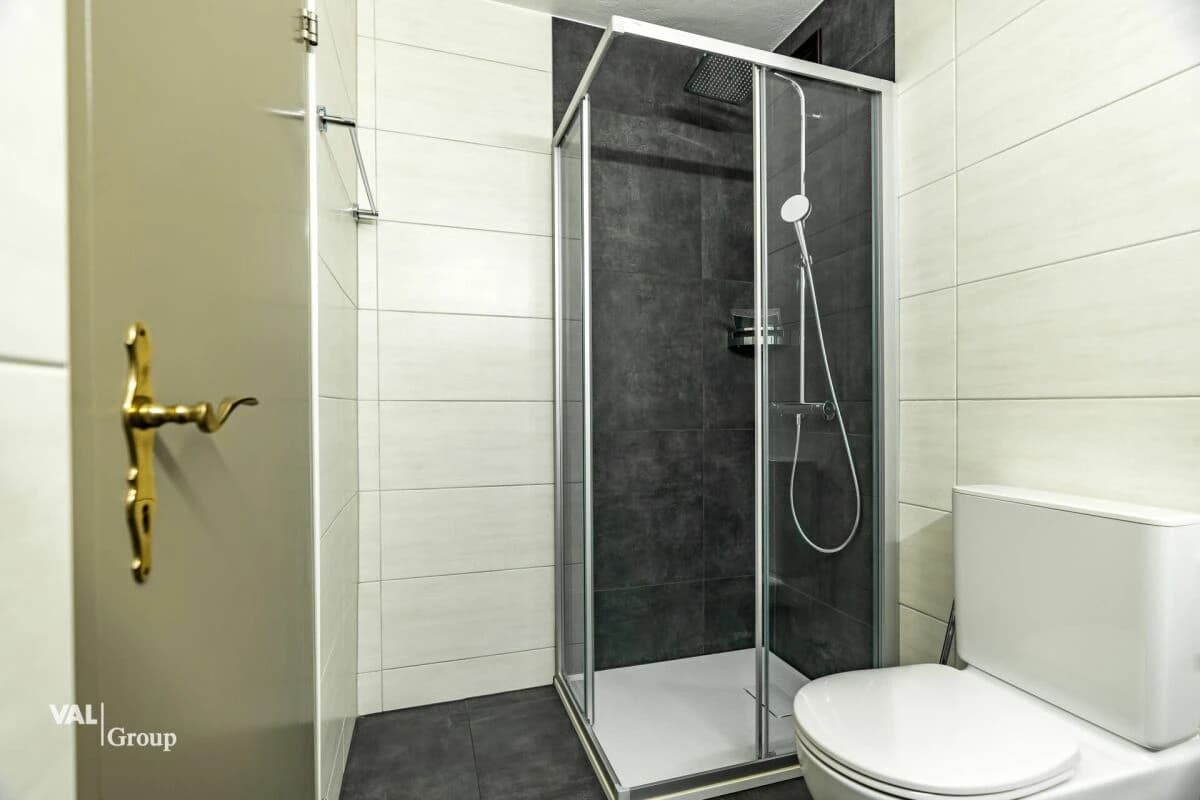 Lichtdurchflutete Wohnung mit Talsicht in familienfreundlichem Quartier