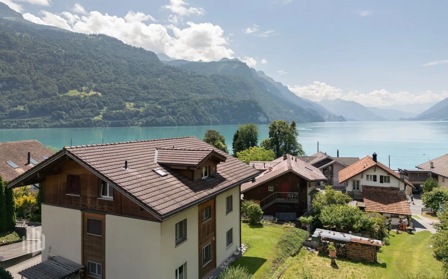 ImmoWyss -  Wohnen über dem Brienzersee mit unverbaubarer Seesicht