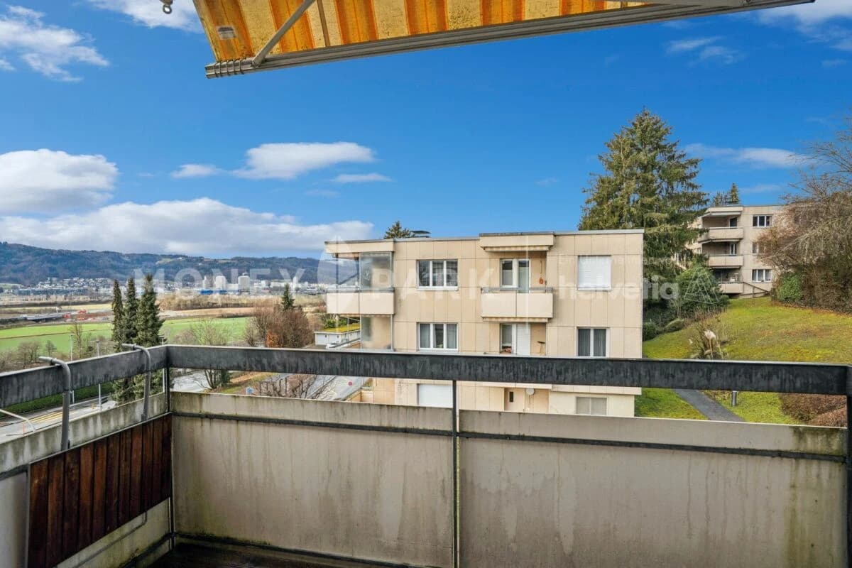 Helle 4-Zimmer-Wohnung mit Weitsicht und sonnigem Balkon