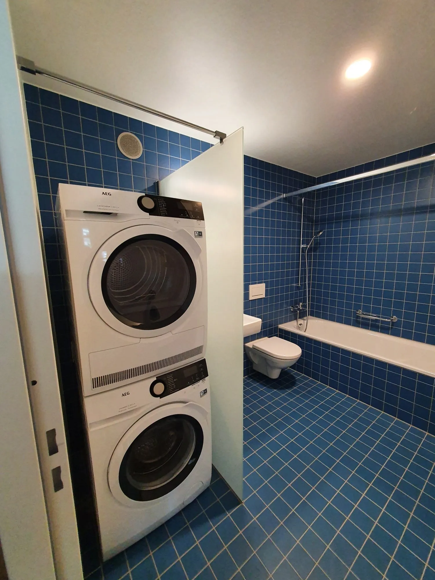 - Erste Monatsmiete Gratis - Modernes Wohnen in einer Atelierwohnung