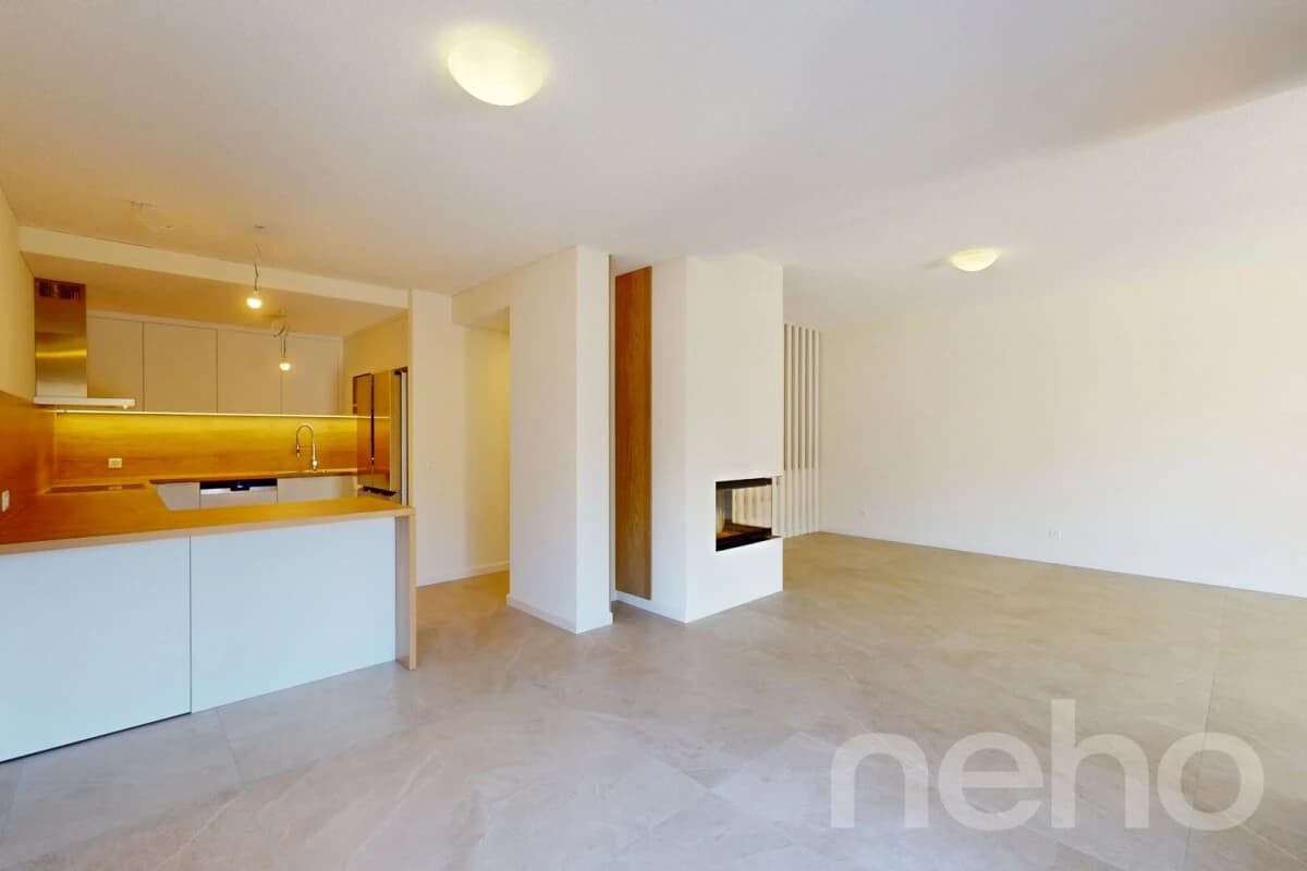 Ankommen und durchatmen: Neubau mit unverbaubarem Bergblick