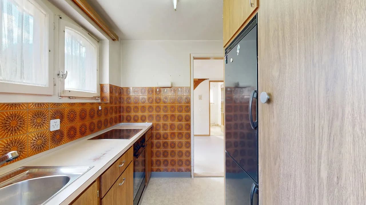 Idyllisches 6-Zimmer-Einfamilienhaus mit Garage und Aussenparkplatz