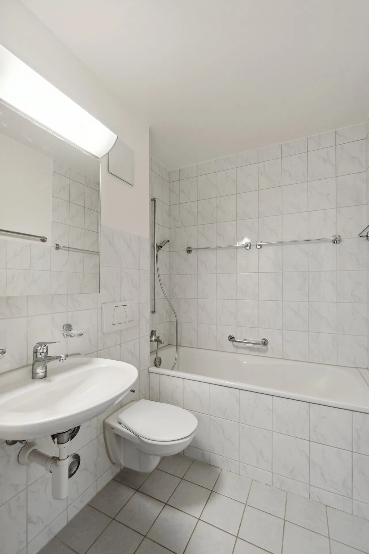 Freundliche helle Wohnung in Riehen